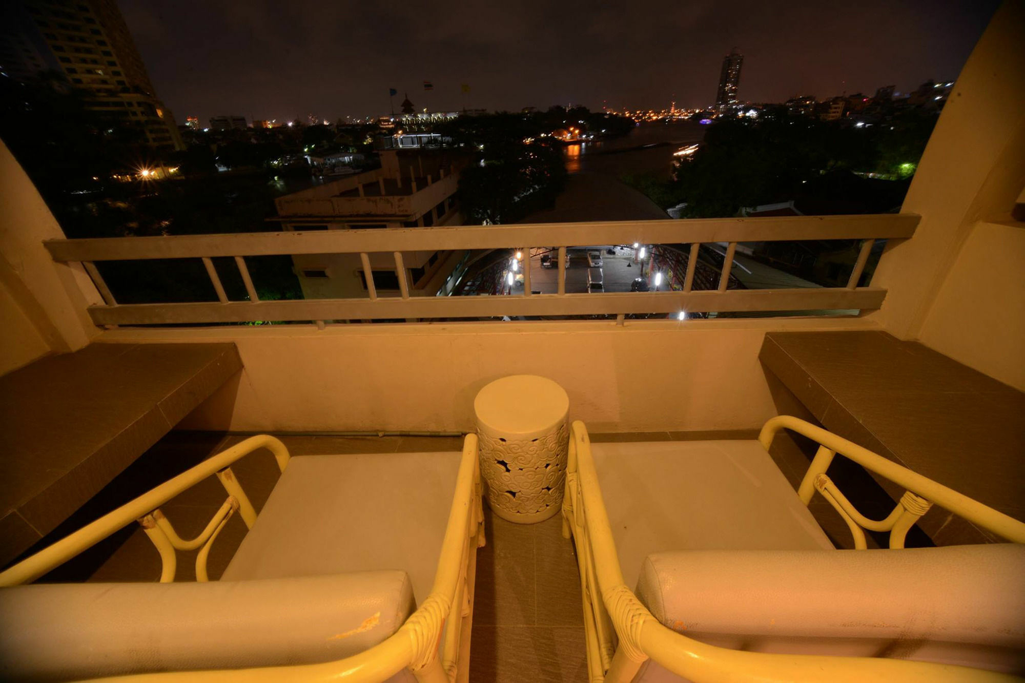 Riverview Residence Bangkok Zewnętrze zdjęcie